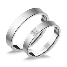 UH203C KARIKAGYŰRŰ CIRKÓNIA KŐVEL