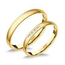 UH767B KARIKAGYŰRŰ GYÉMÁNT KÖVEKKEL