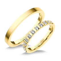 UH9037SB KARIKAGYŰRŰ GYÉMÁNT KÖVEKKEL